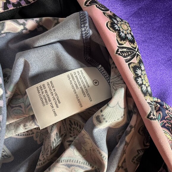 New πShelby & Palmer Beautiful Floral Shift Dress w/ Eye-catching Bell Sleeves - Picture 13 of 14